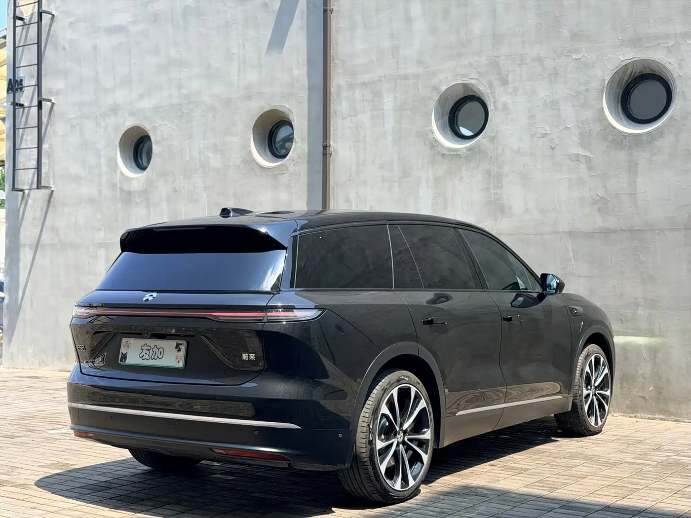 Фото 5 - NIO ES8