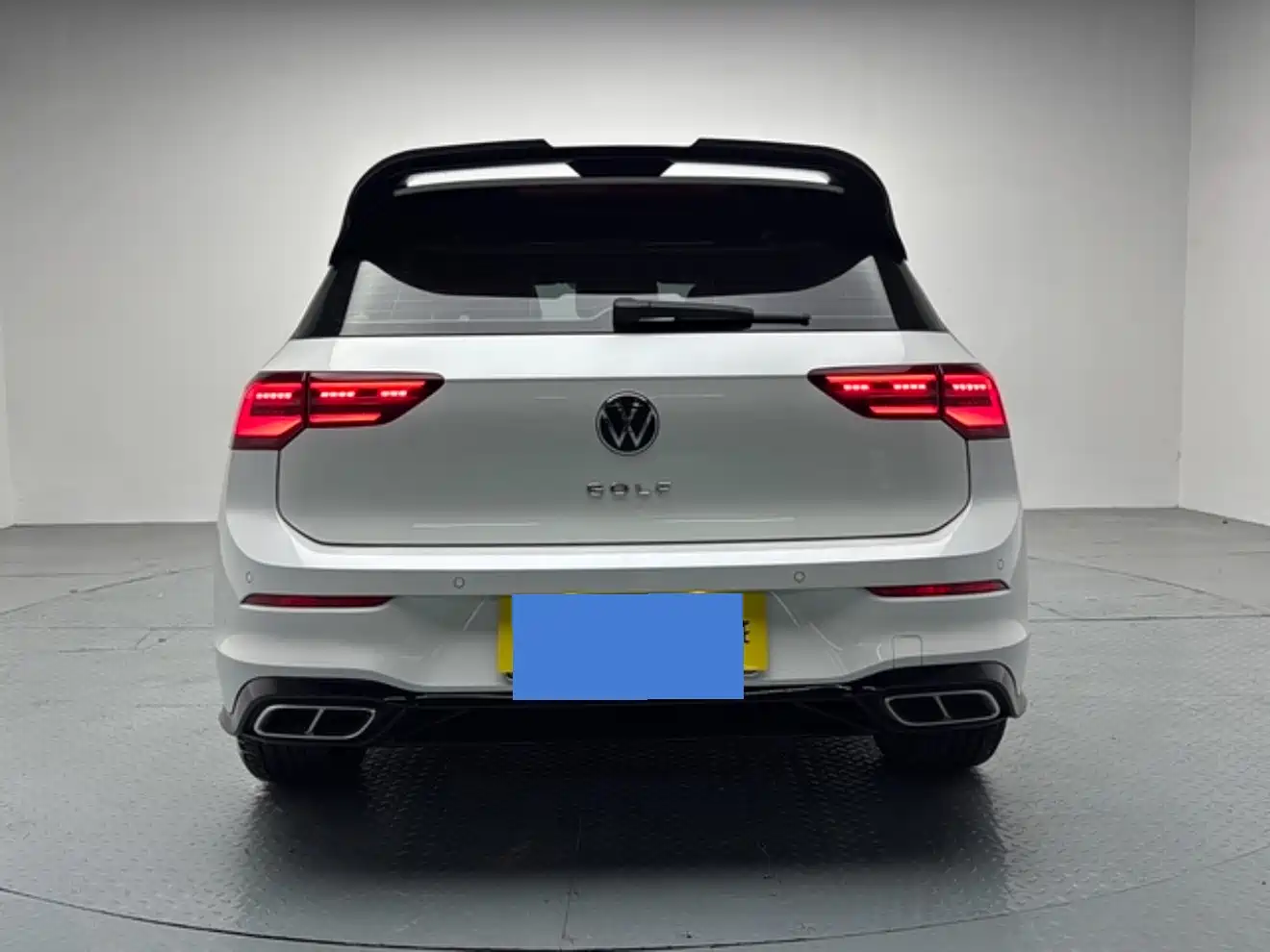 Фото 8 - Volkswagen Golf