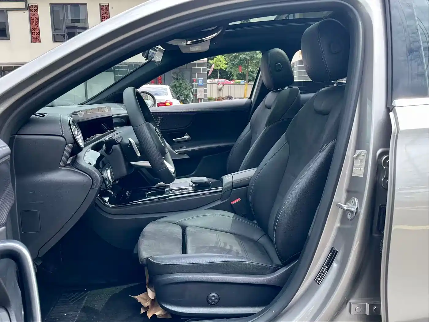 Mercedes-Benz A-Class 2022 A 200 L Sport Sedan Style фото 12