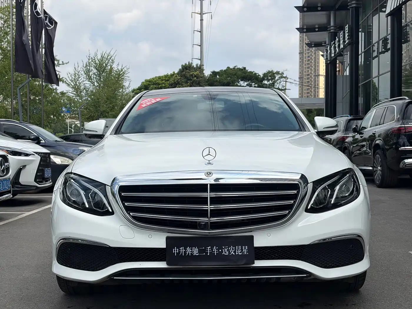 Mercedes-Benz E-Class 2019 E 300 L Luxury фото 2