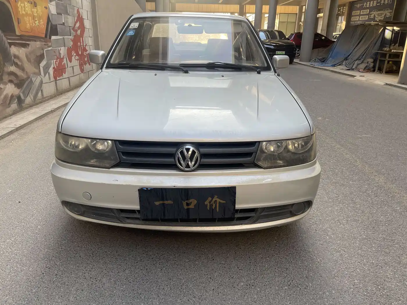 Volkswagen Jetta 2010 1.6L Partner фото 2