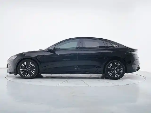 BYD Seal 2022 550km Standard Range RWD Elite фото 4