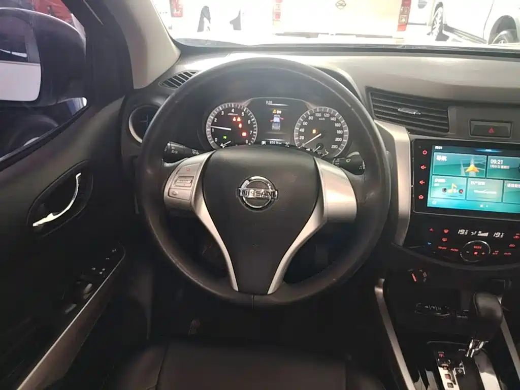 Nissan Navara 2022 2021 2.5L Automatic 4WD Premium QR25