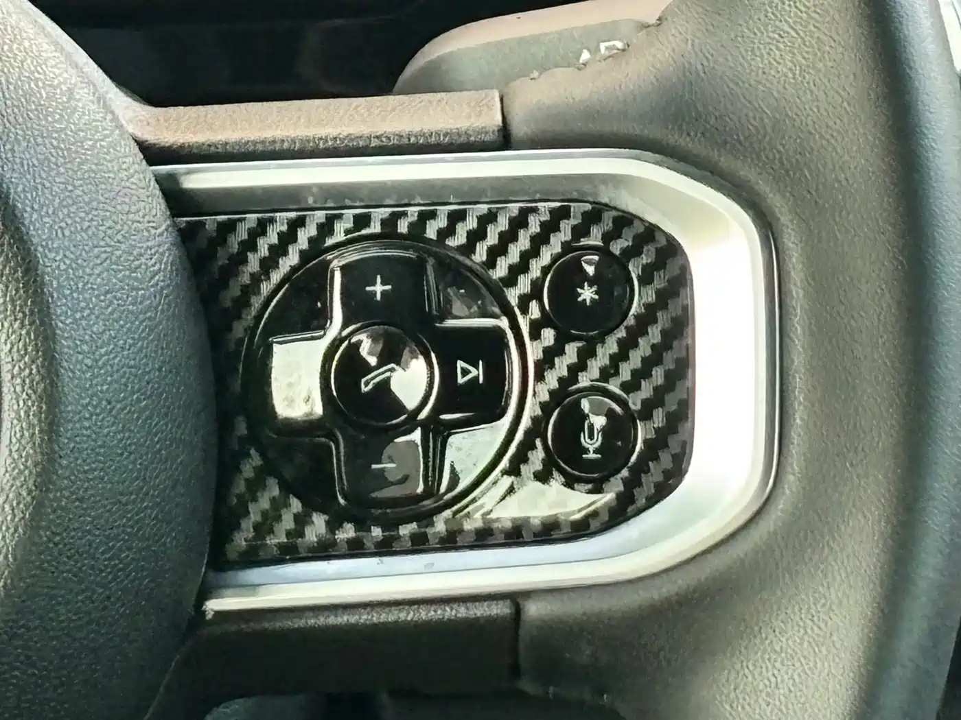 BAOJUN YUE ALSO PLUS