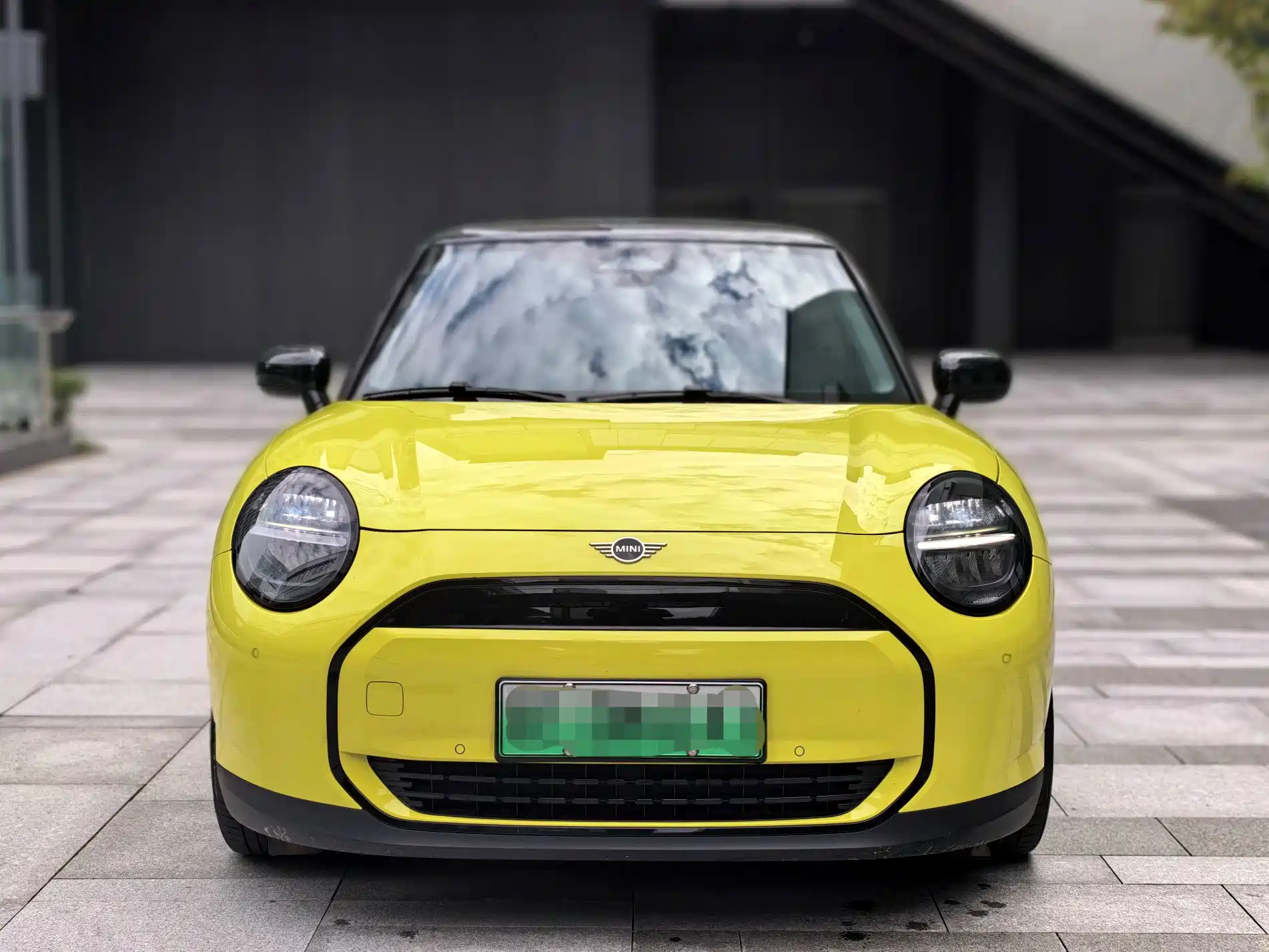 Фото 2 - MINI Electric MINI COOPER