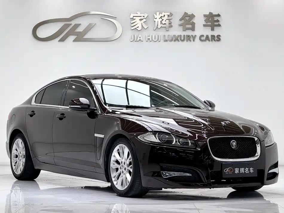 Фото 3 - Jaguar XF