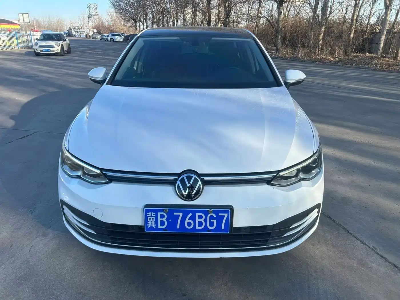 VOLKSWAGEN GOLF