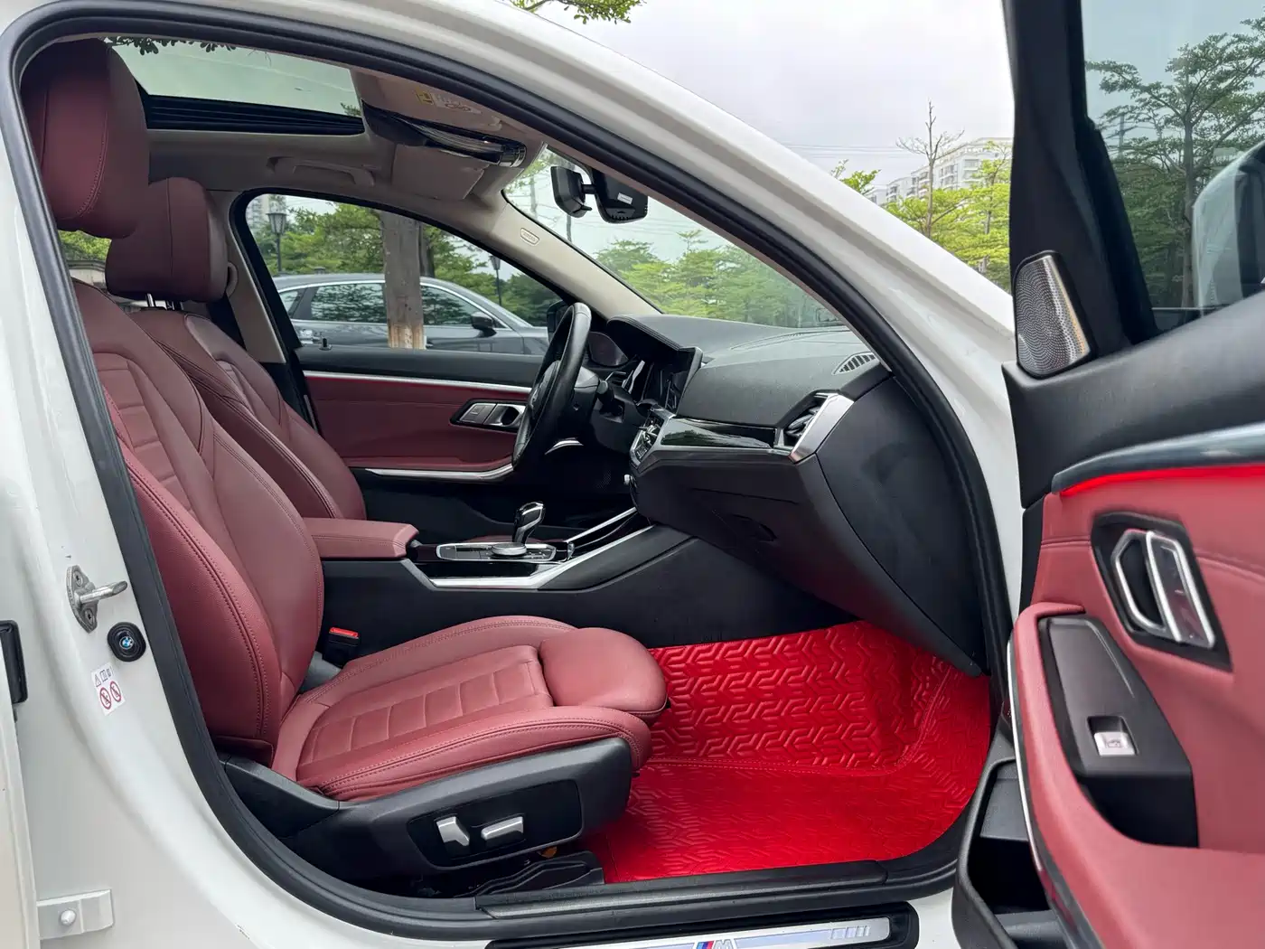BMW 3 Series 2021 Second Facelift 320Li M Sport Package фото 13
