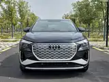 Photo 2 - Audi Q4 e-tron