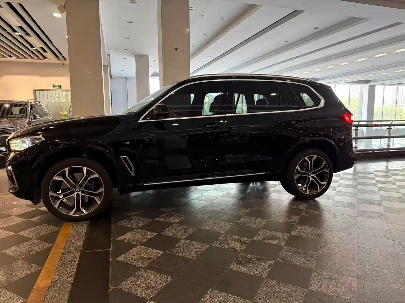 صورة 3 - BMW X5
