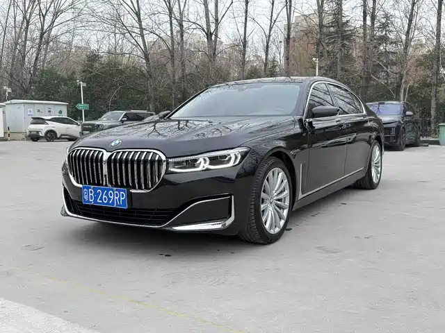 BMW 7 SERIES
