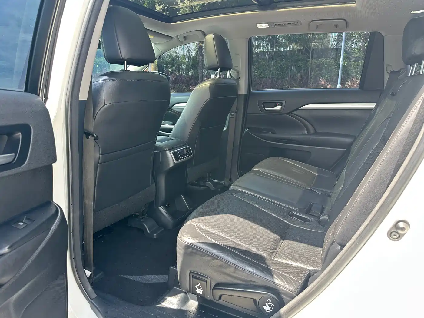 Фото 9 - Toyota Highlander