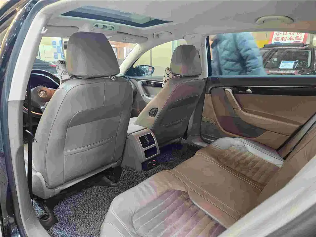 Volkswagen Magotan 2015 1.8TSI Luxury фото 9