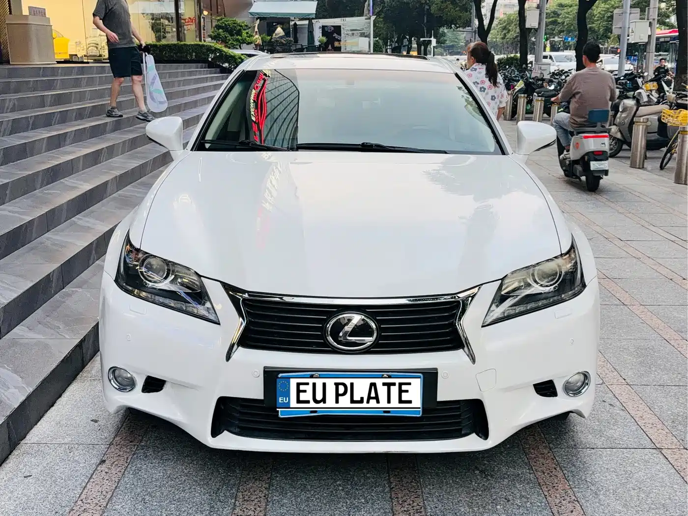 Фото 2 - Lexus GS