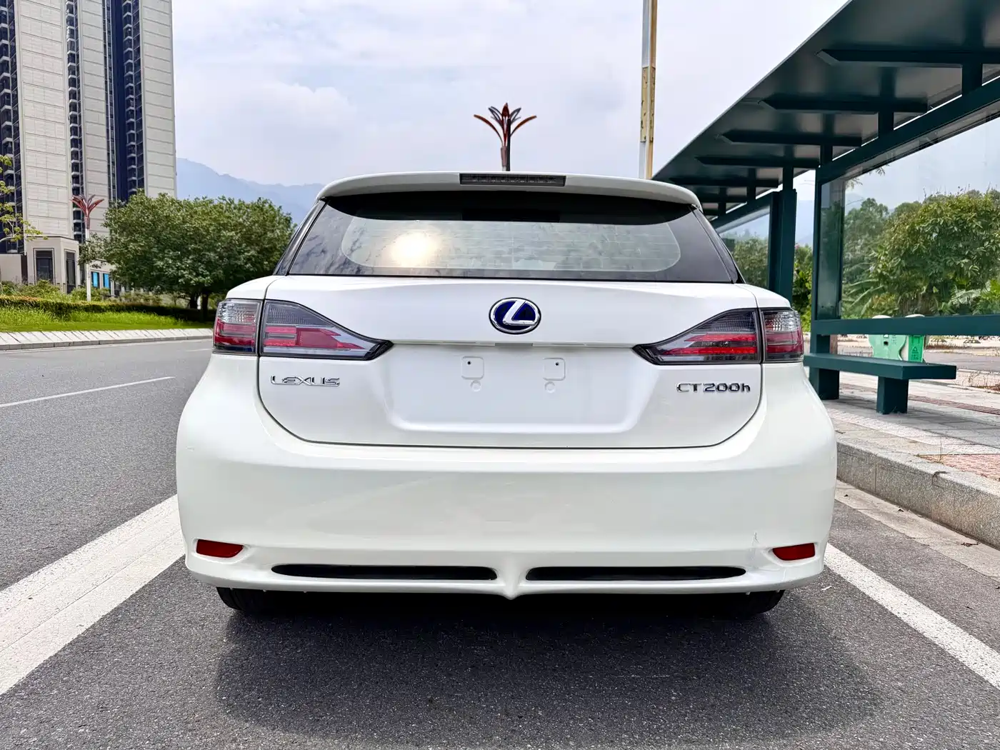 Фото 4 - Lexus CT