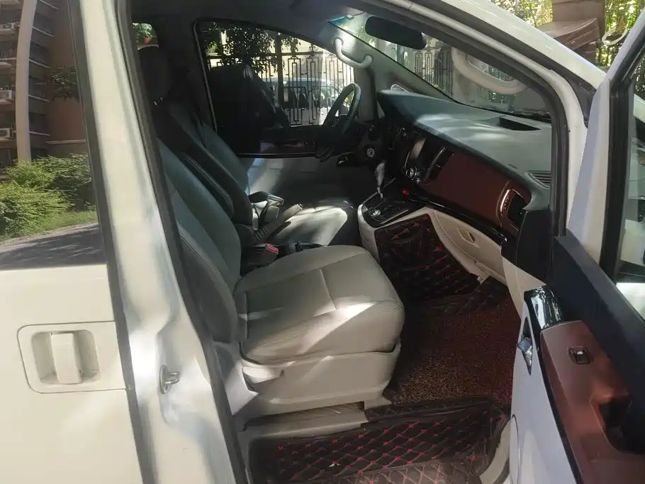 JAC Refine M5 2017 2016 2.0T Gasoline Automatic Business Edition