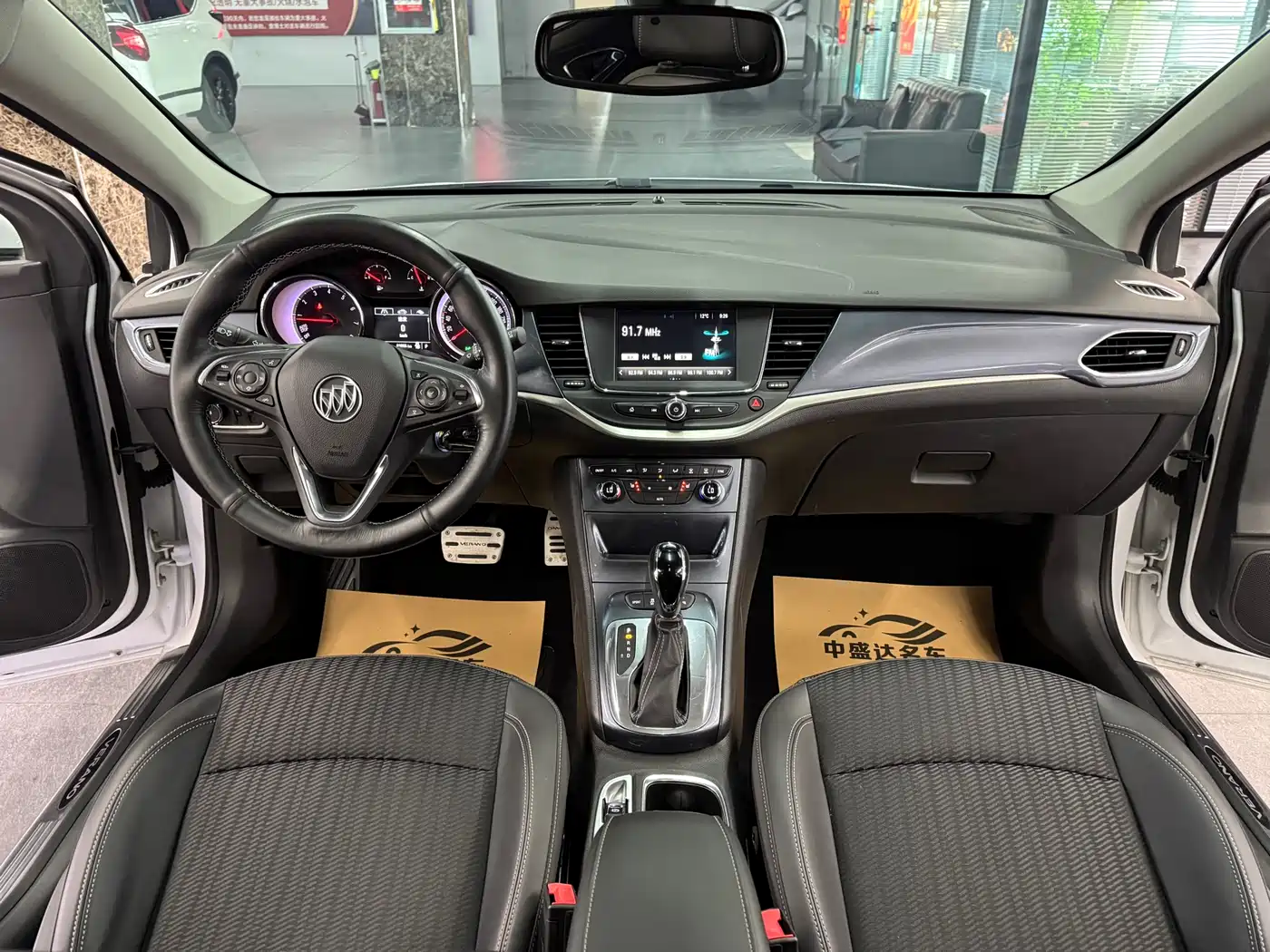Buick Verano 2016 Hatchback 15S Automatic Leading фото 13