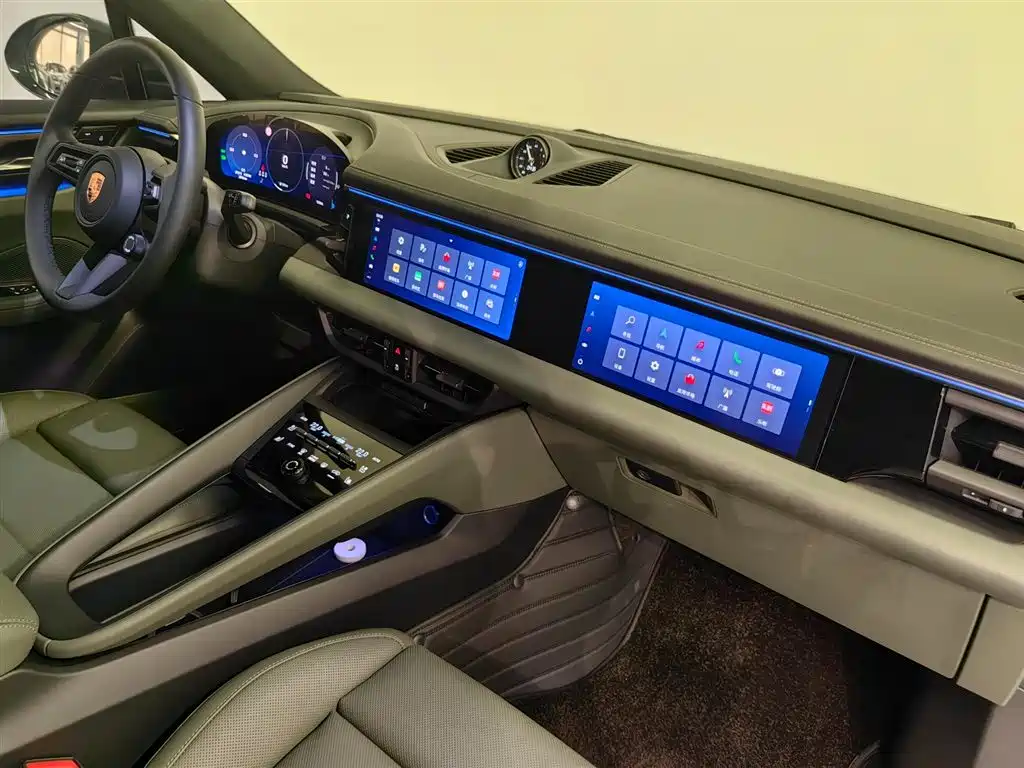 Porsche Macan EV 2026 2025 Macan 4 Dynamic Edition