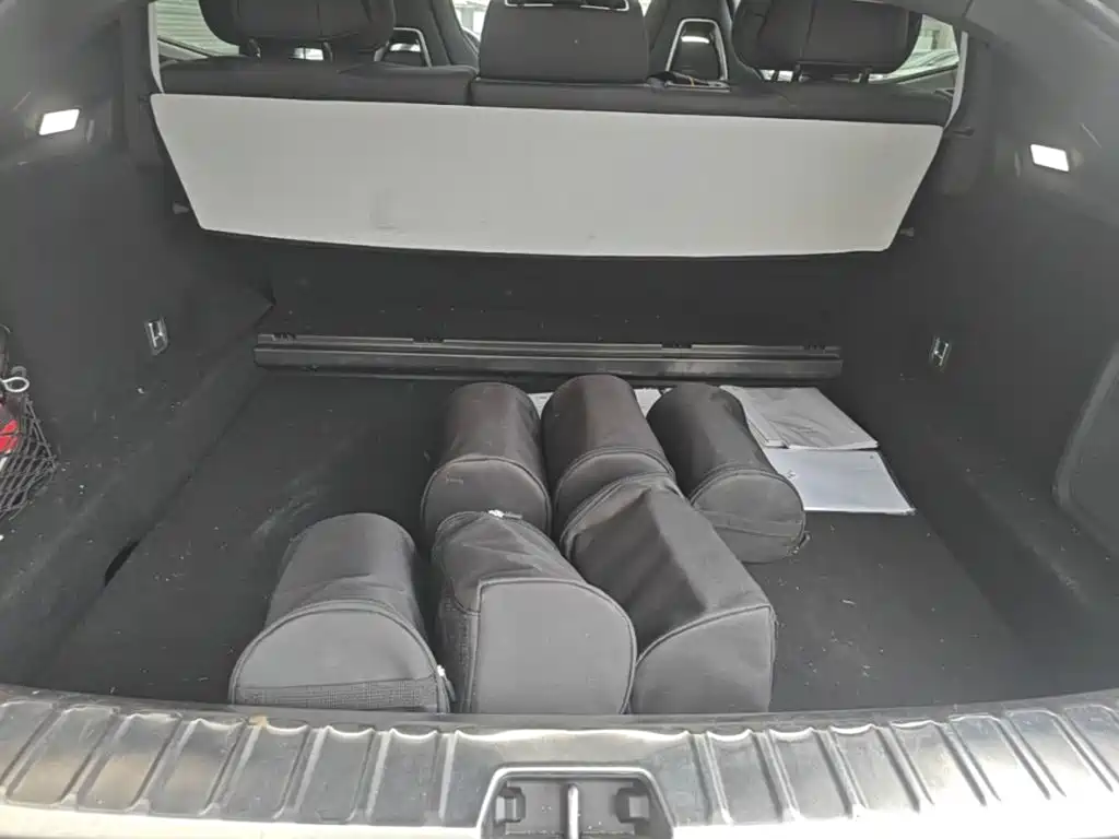صورة 19 - Polestar 4