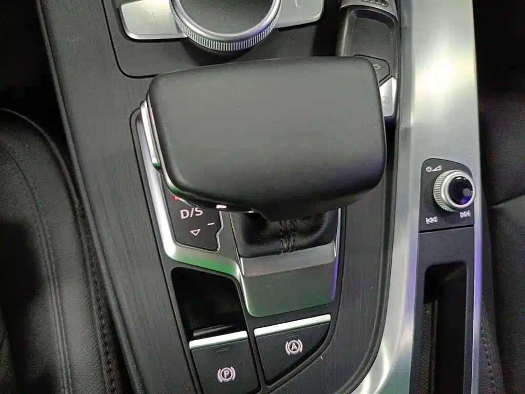Audi A4L 2019 40 TFSI Fashion (China VI) фото 10