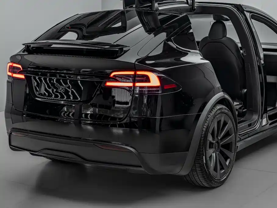 Фото 33 - Tesla Model X