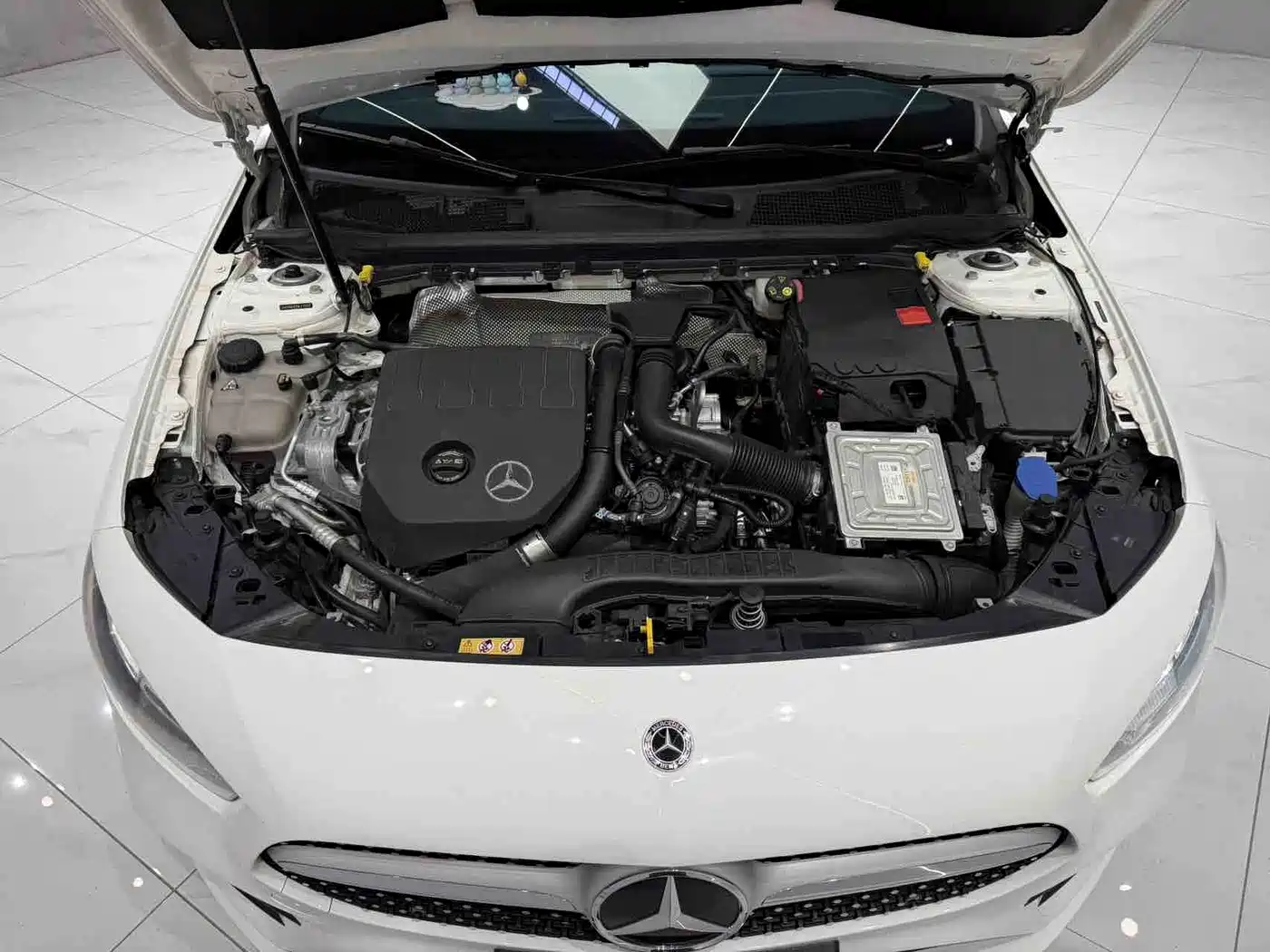 Mercedes-Benz A-Class 2022 A 180 L Sport Sedan фото 15