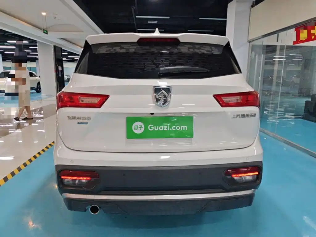 Baojun 530 2020 2021 Global Vehicle Anniversary Edition 1.5T CVT Premium Connected 7-seater