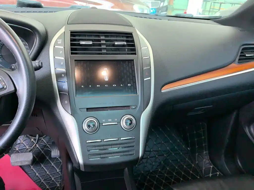 Lincoln MKC 2019 2019 2.0T 2WD Premium Edition China VI