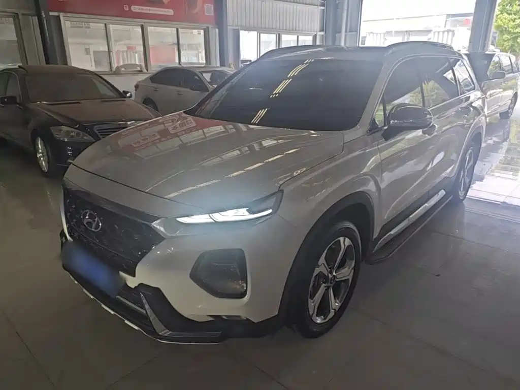 صورة 2 - Hyundai Santa Fe