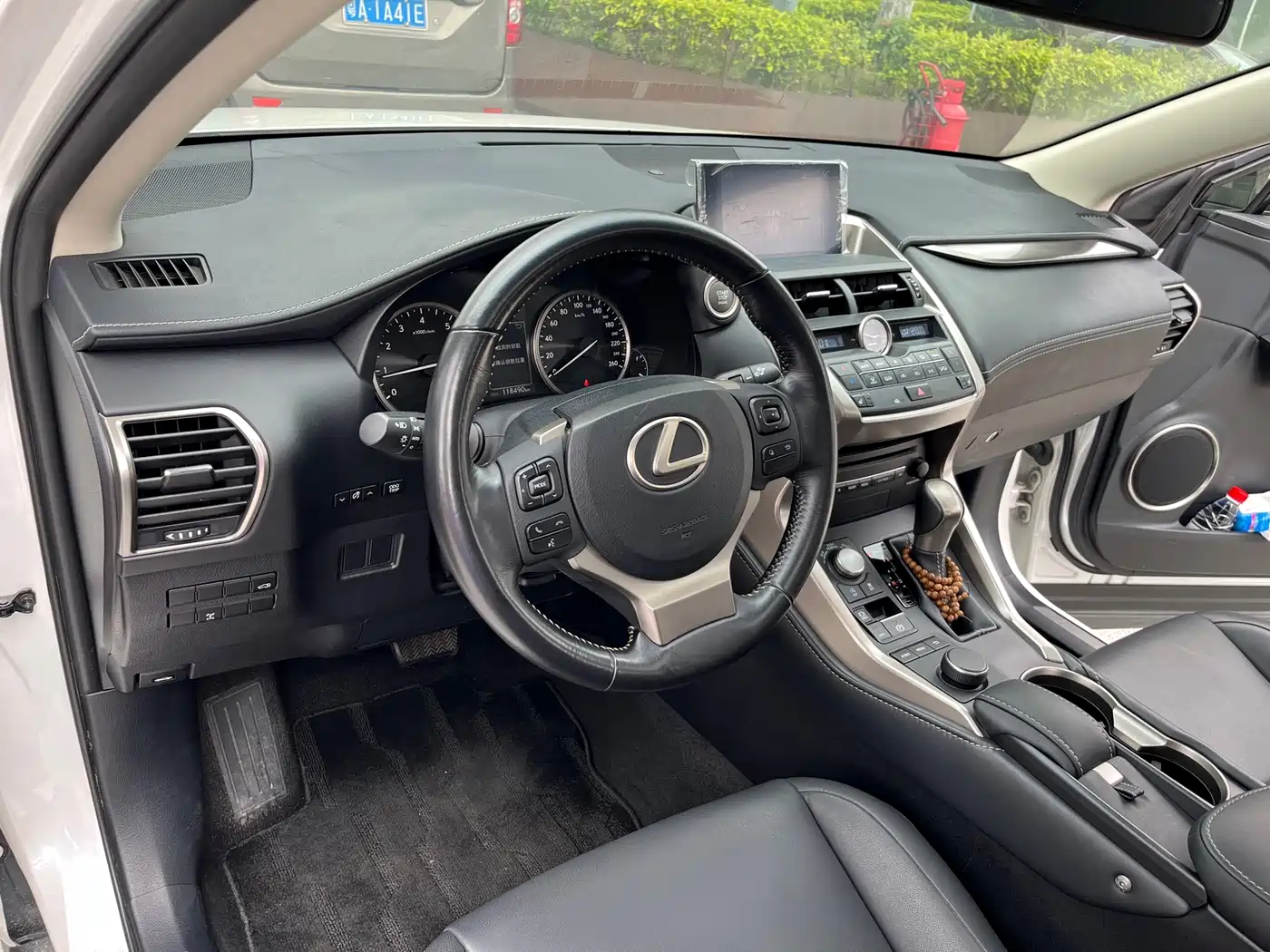 Lexus NX 2016 200 AWD F Sport фото 8