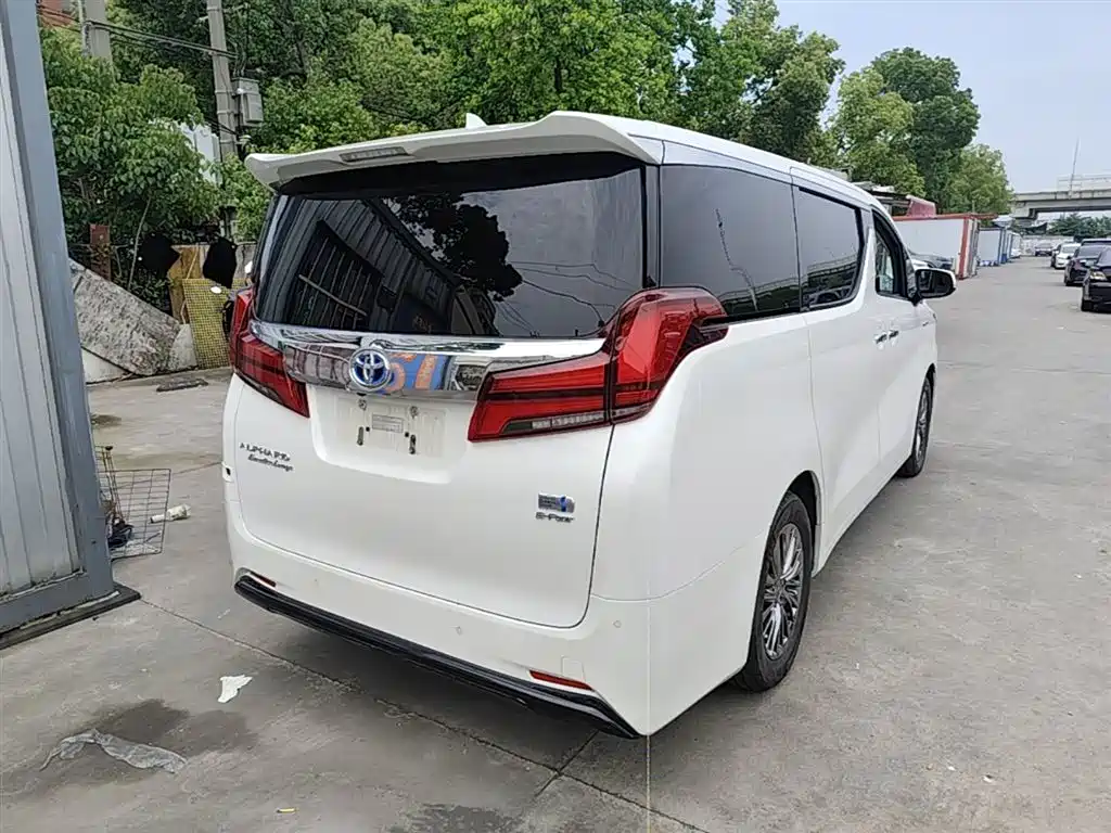 Toyota Alphard 2020 Hybrid 2.5L Premium Edition фото 5