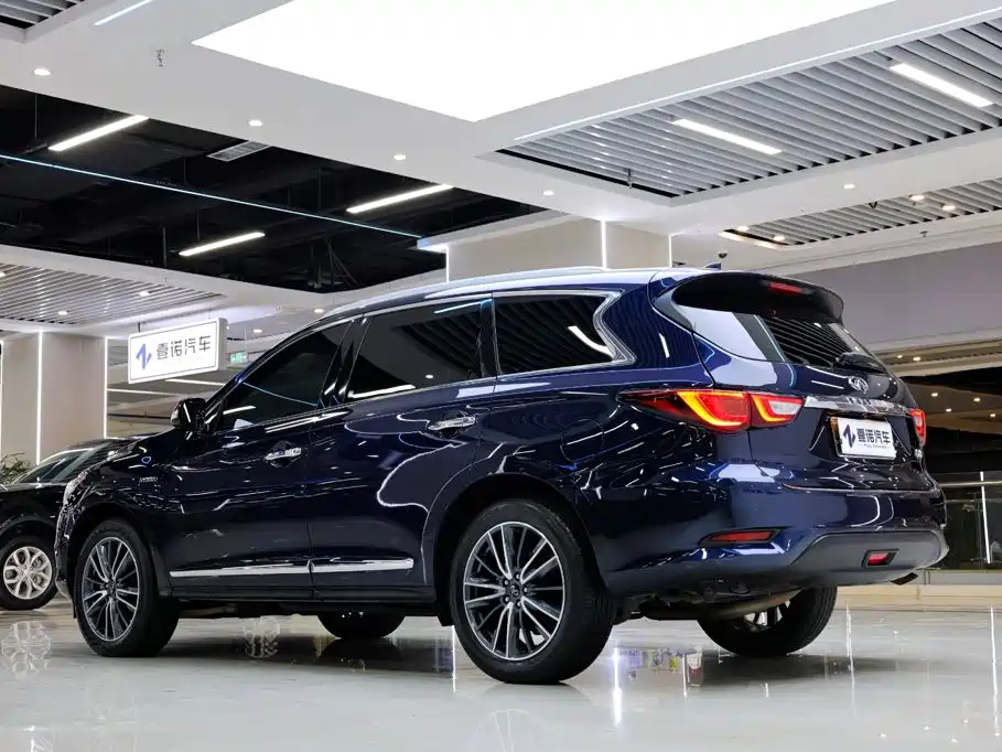 Photo 5 - Infiniti QX60 (Import)