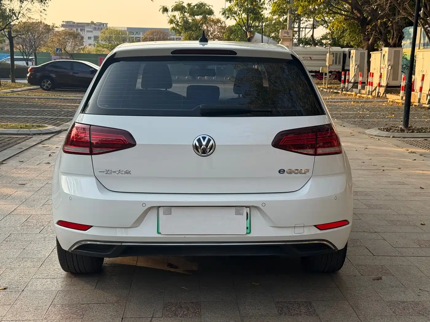 VOLKSWAGEN GOLF*PURE ELECTRICITY