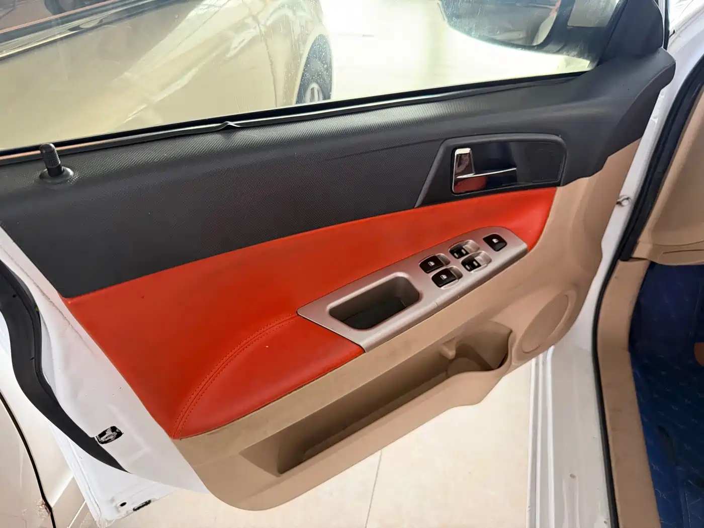 Zhonghua H330 2015 2013 1.5L Automatic Luxury