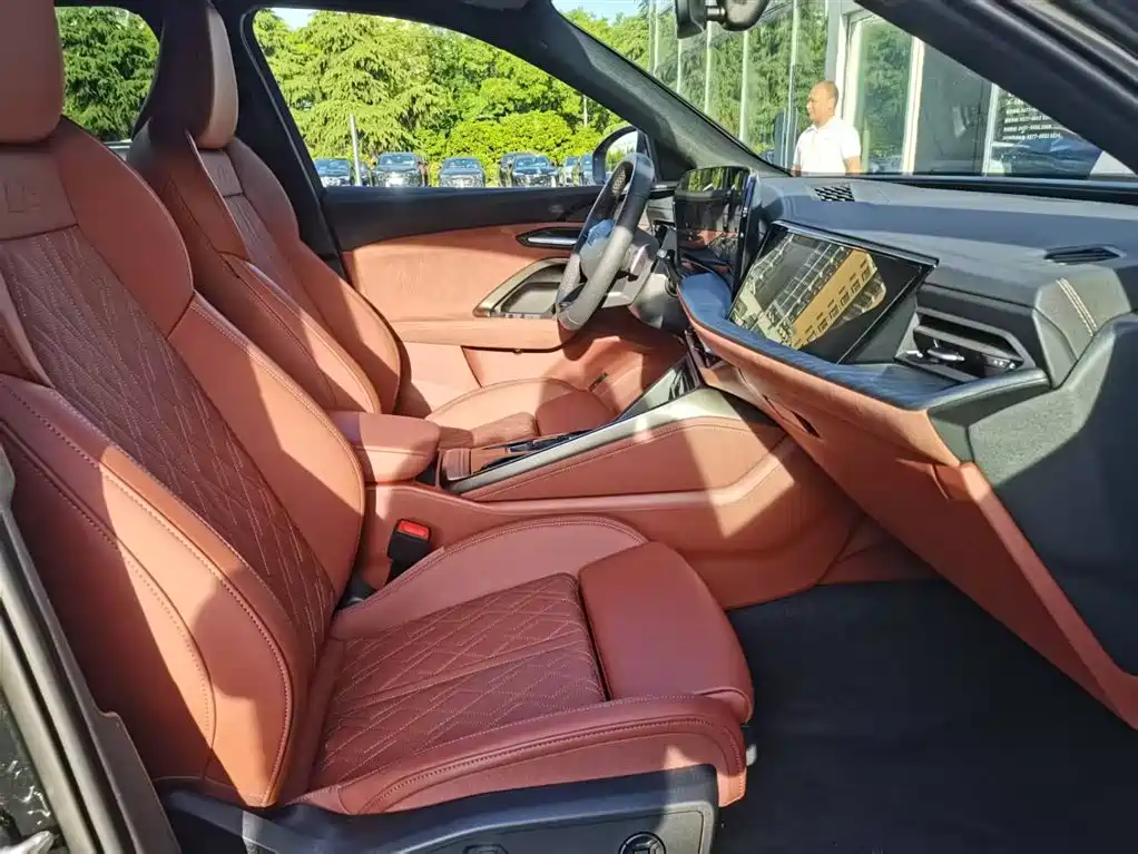 Audi Q5L 2026 Luxury Sport 150kW фото 11