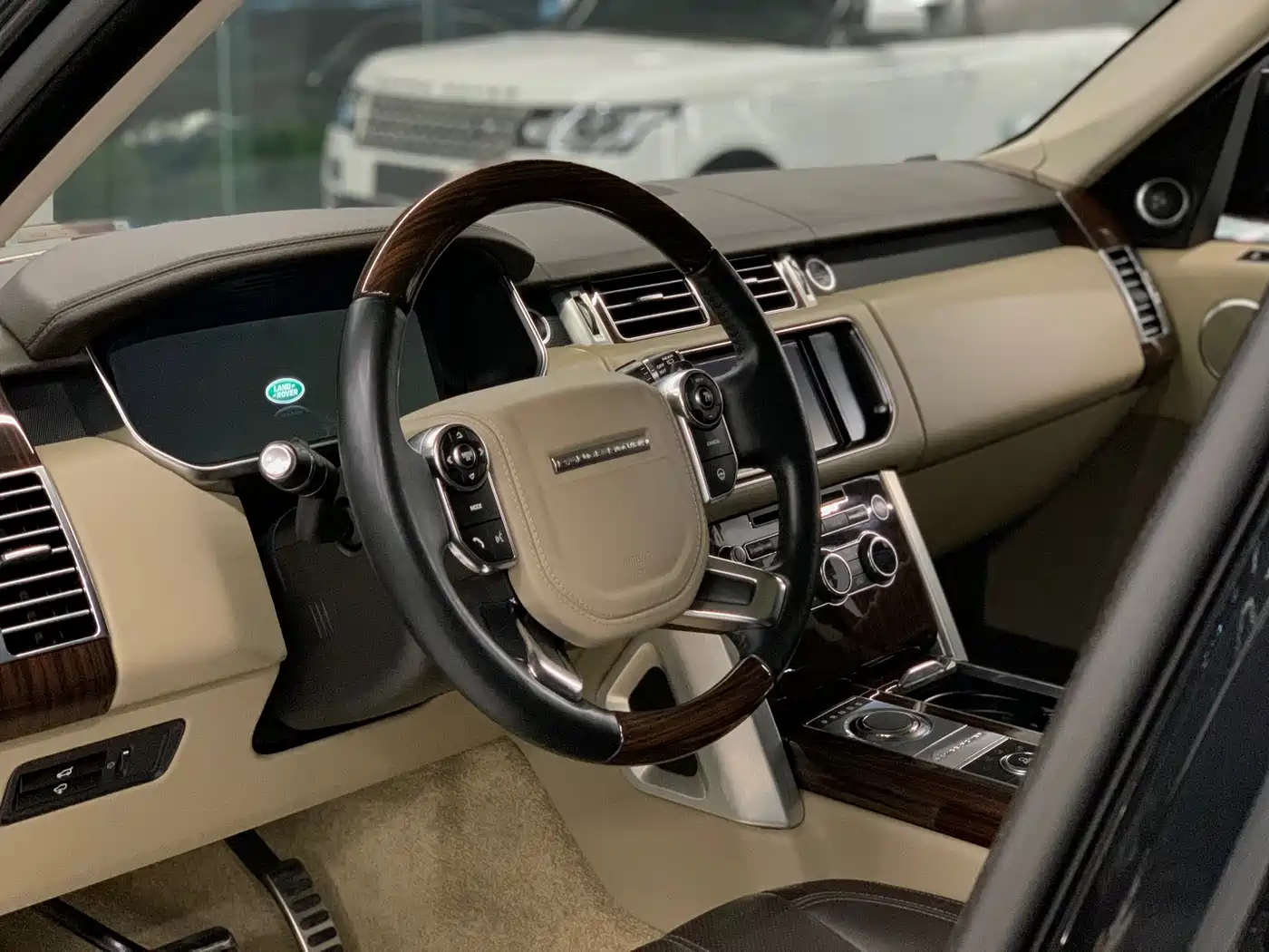 Land Rover Range Rover 2013 5.0 SC V8 AB Ultimate Genesis Edition фото 5
