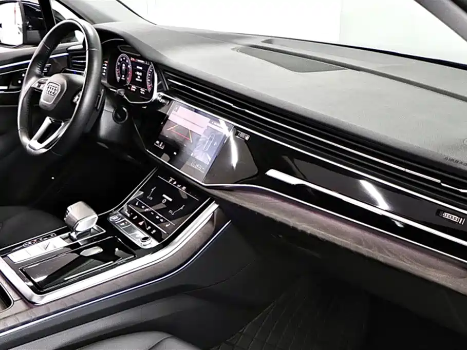 Audi Q7 2020 55 TFSI quattro S line Sport фото 15
