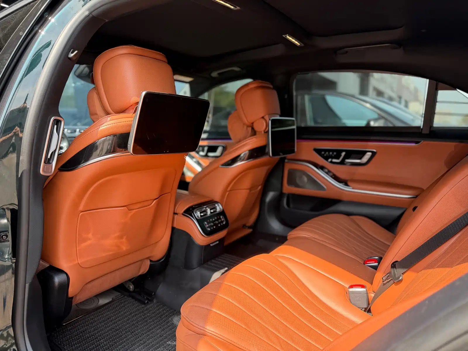Фото 8 - Mercedes-Benz S-Class