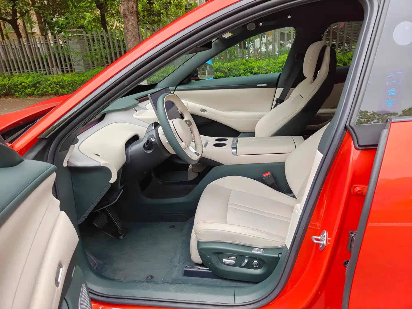 Xiaomi Auto Xiaomi YU7 2025 Extended Range AWD Pro фото 7