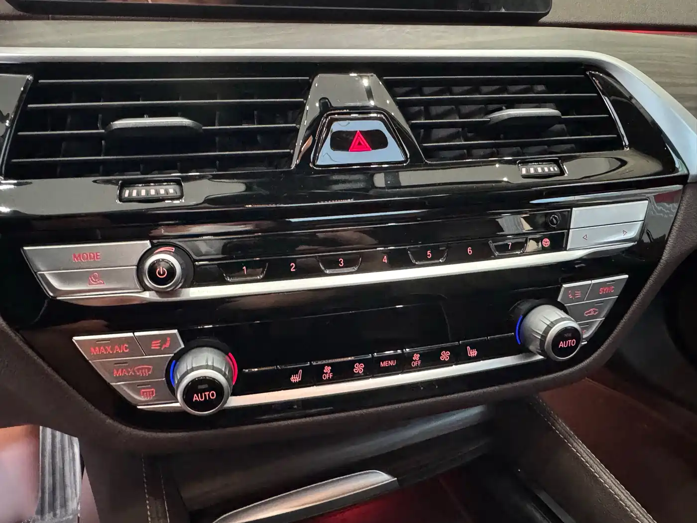 BMW 5 Series 2020 530Li Leading Luxury Package фото 16