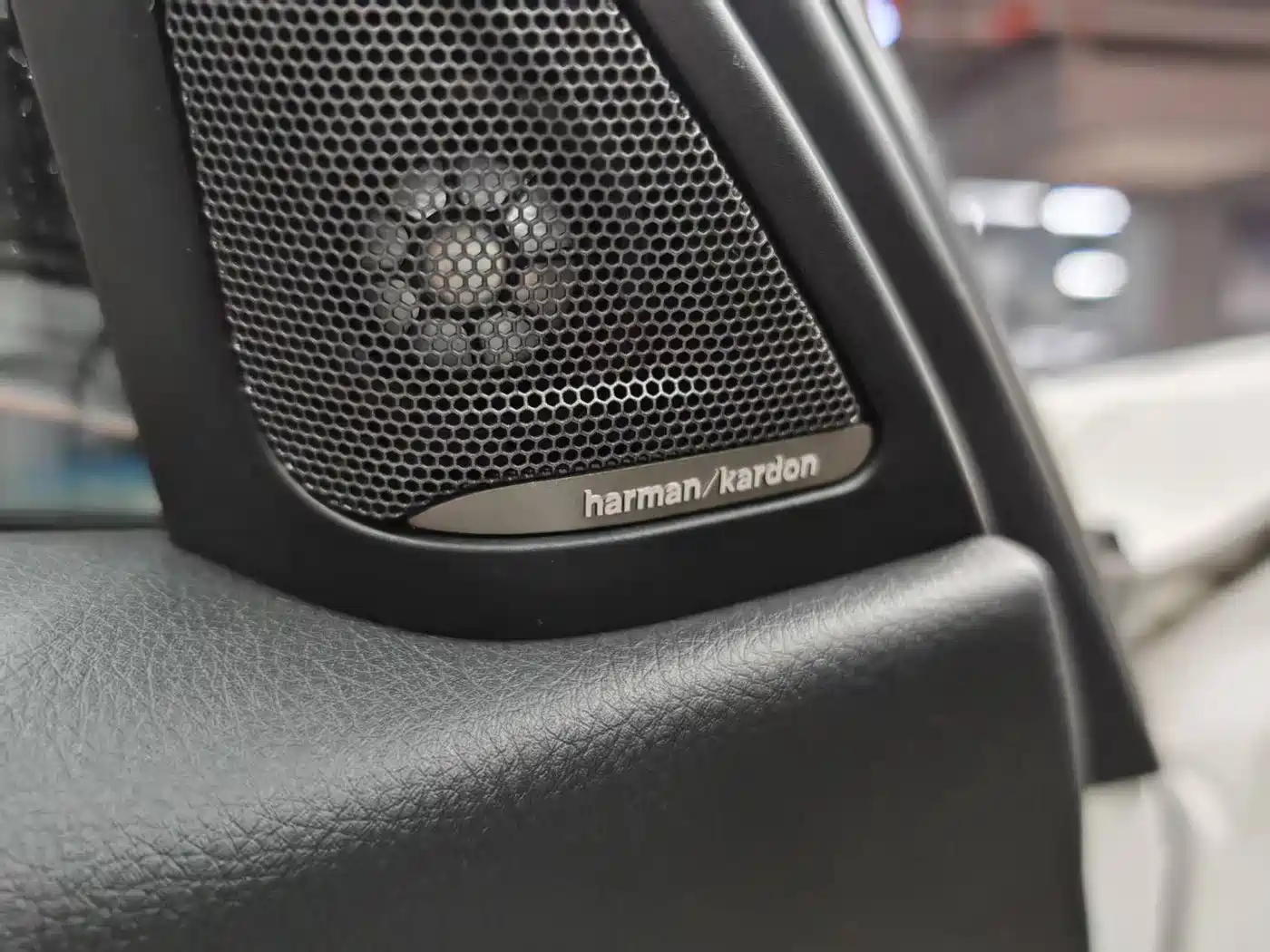 BMW 3 Series 2015 328i xDrive Sport Design Package фото 10