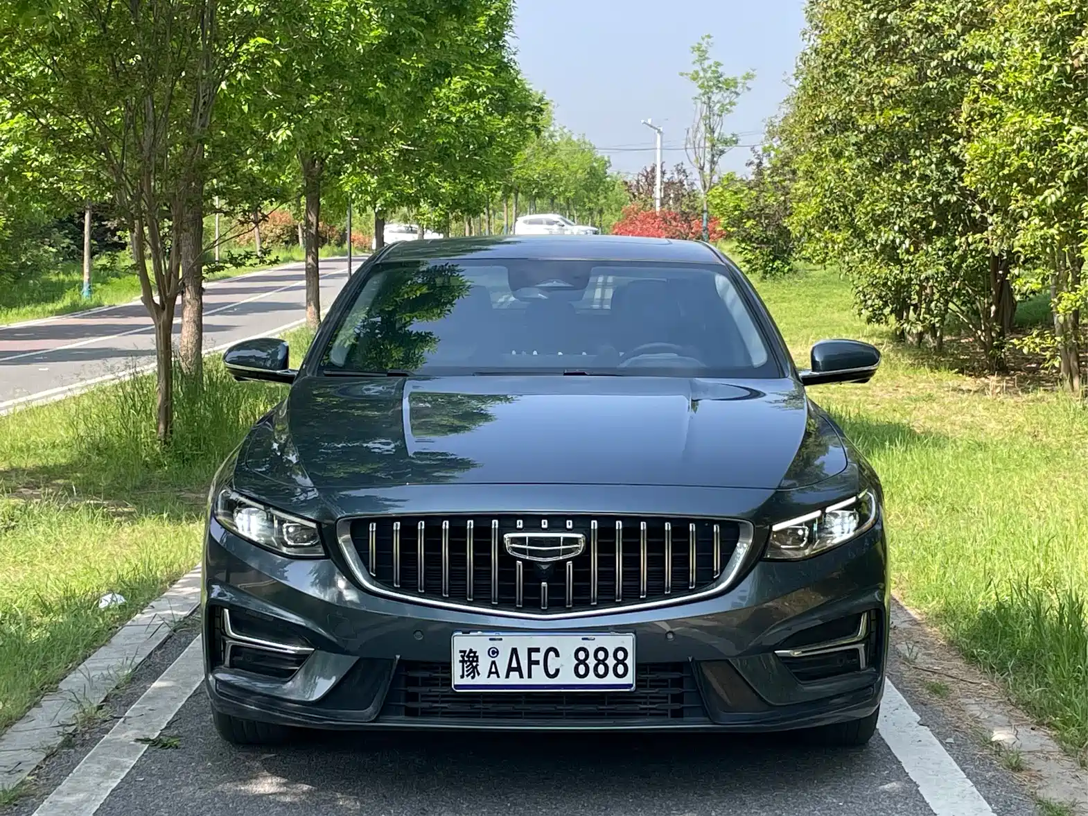 Фото 2 - Geely Preface