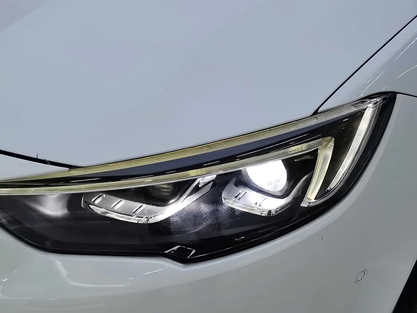 Buick Regal 2017 30H Luxury Model фото 19