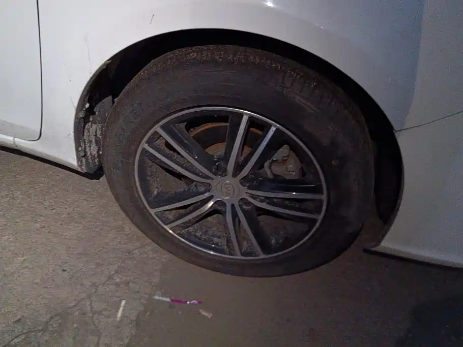 BYD Surui 2015 2015 Facelift 1.5L Auto Luxury