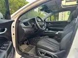Фото 4 - Geely Borui