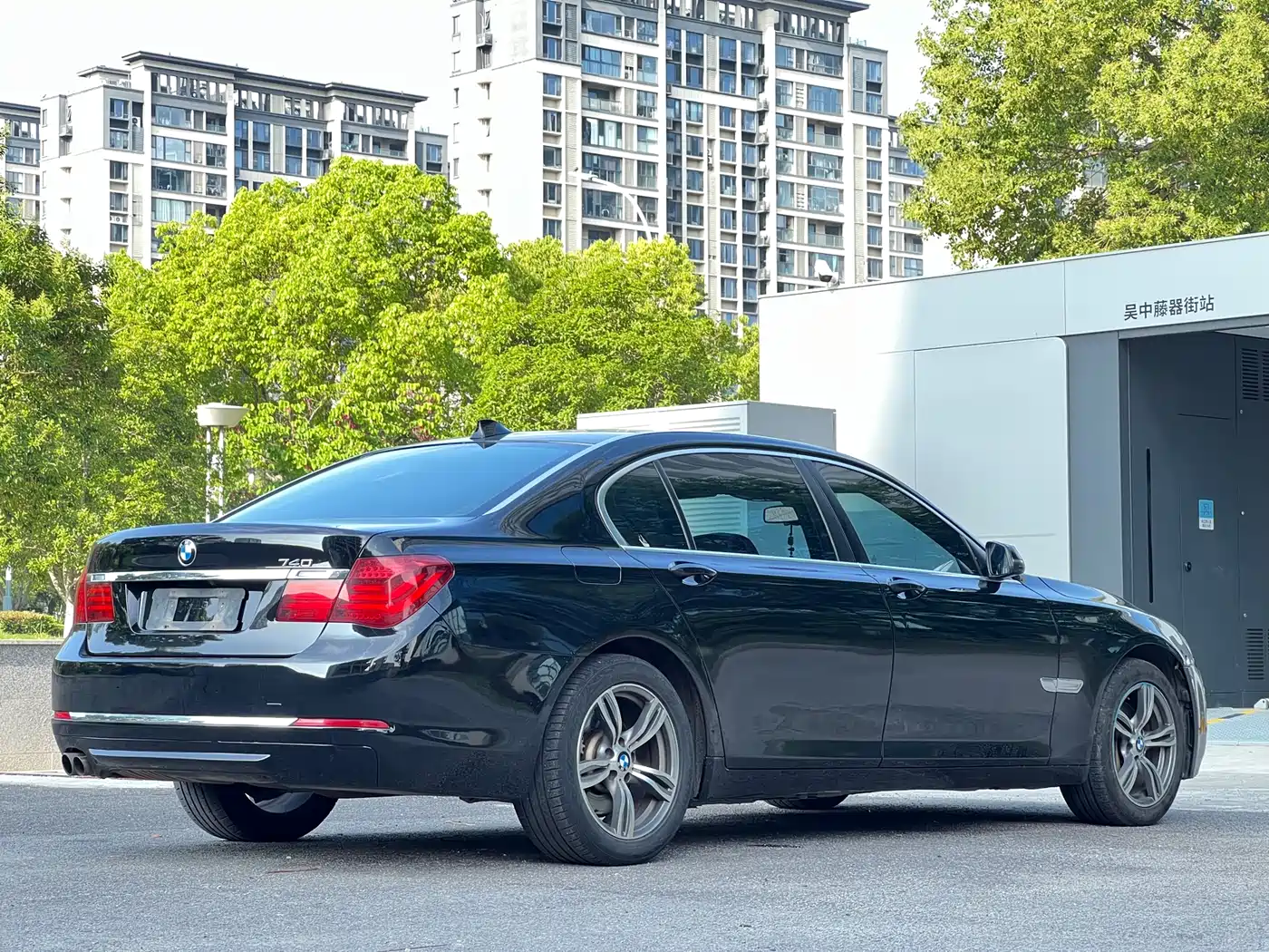 BMW 7 Series 2013 Model 730Li Luxury фото 9