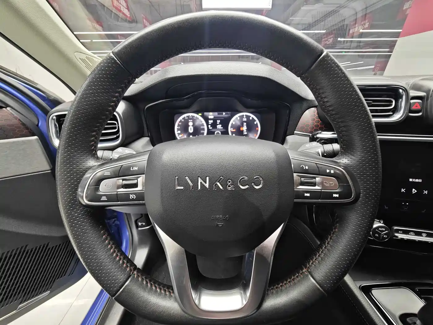 Lynk & Co 02 2019 High Energy Edition 2.0T Auto 2WD Pro Version China VI фото 6