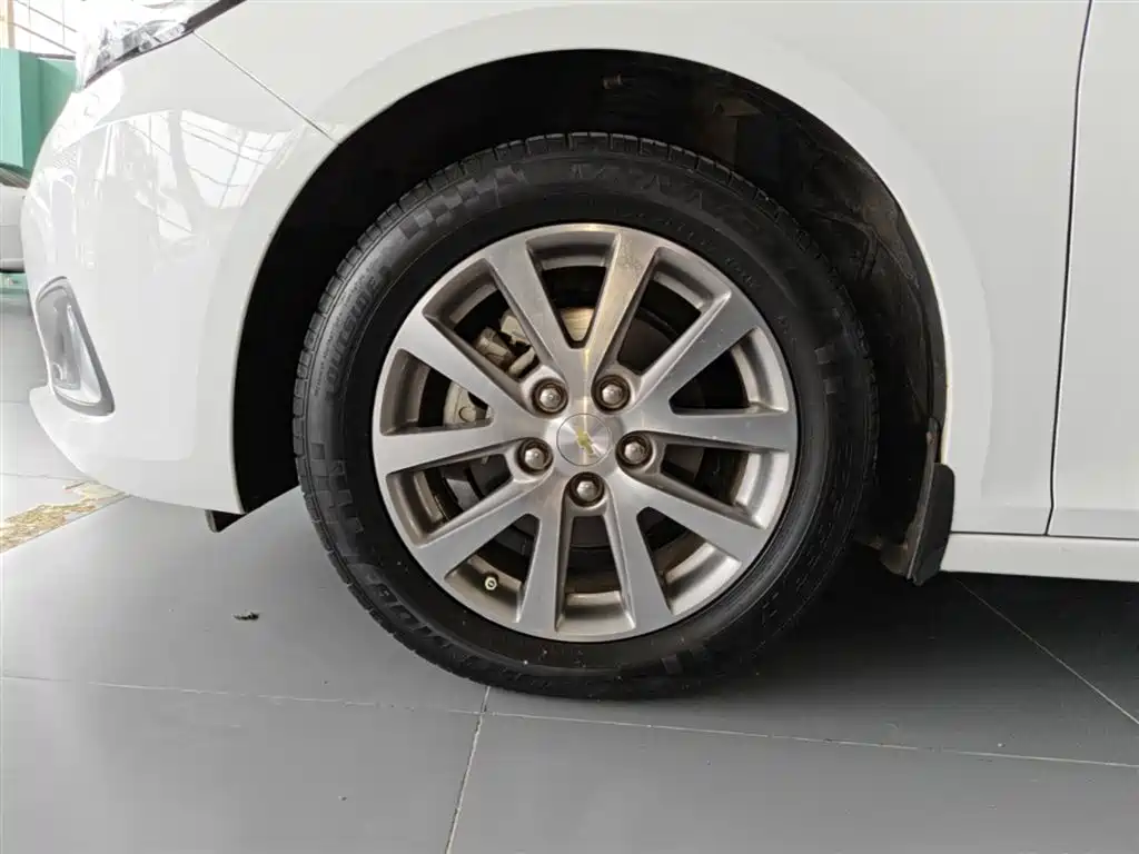 Chevrolet Malibu 2017 1.5T Automatic Luxury Edition фото 23