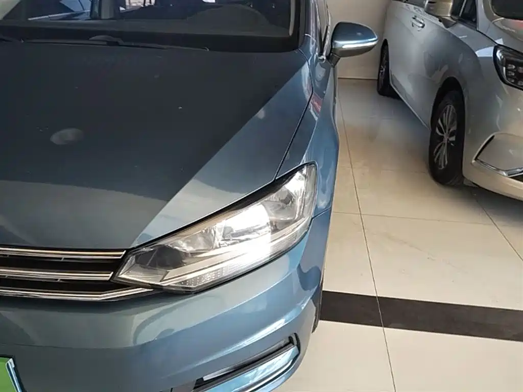 Volkswagen Touran 2016 Touran L 280TSI DSG Comfortline фото 24
