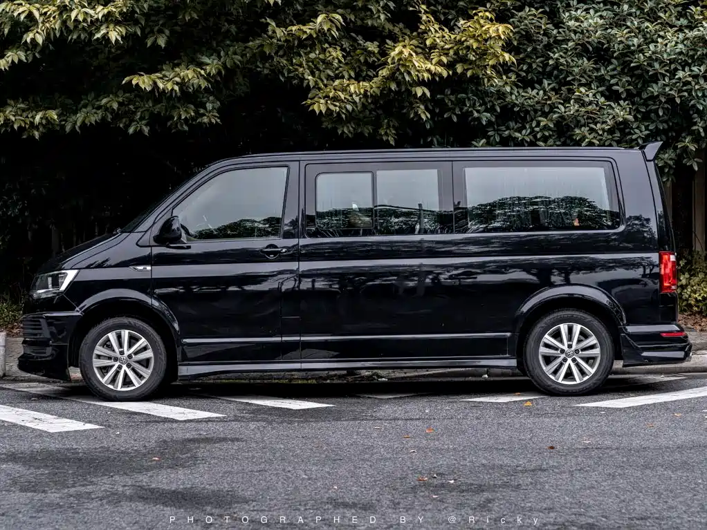 Volkswagen Caravelle 2017 2017 2.0TSI 4WD Comfort 7-Seater
